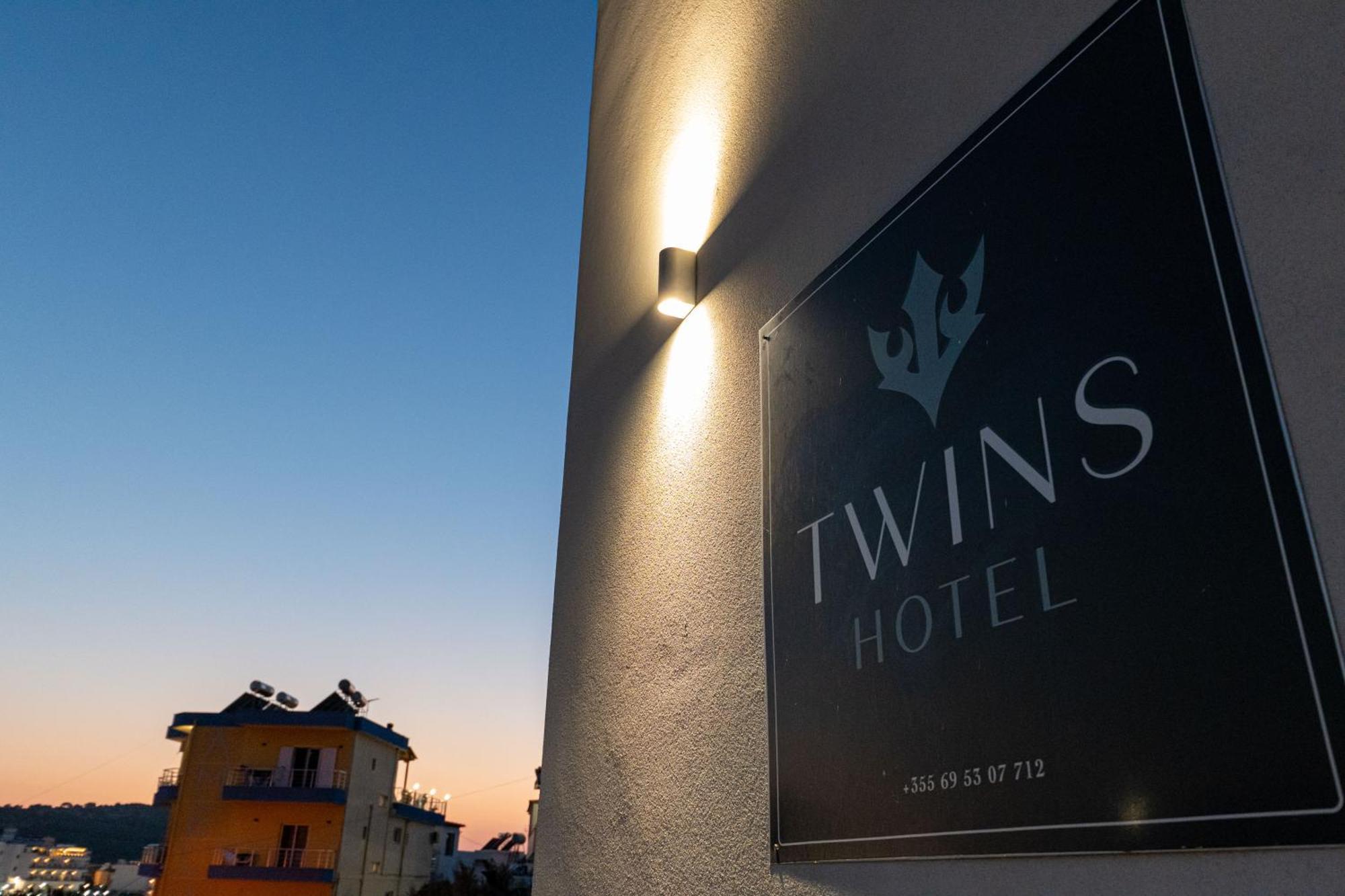 Twins Hotel クサミル エクステリア 写真